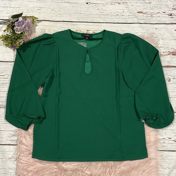 J Crew Puff-sleeve satin-back crepe top green Petite NWT - Picture 2 of 9